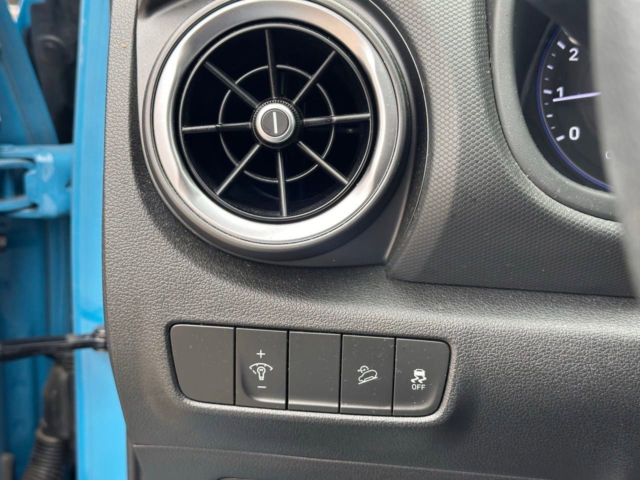 Used 2022 Hyundai Kona SE w/ Cargo Package image 20