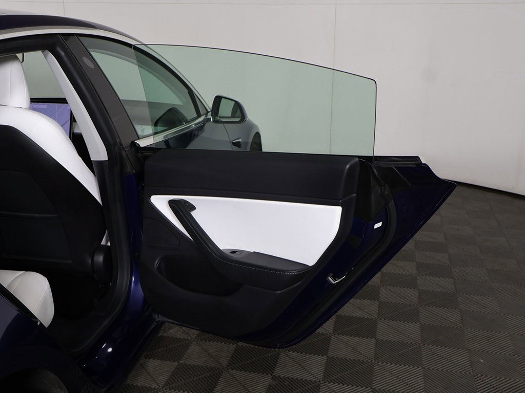 Used 2019 Tesla Model 3 Standard Range Plus image 25