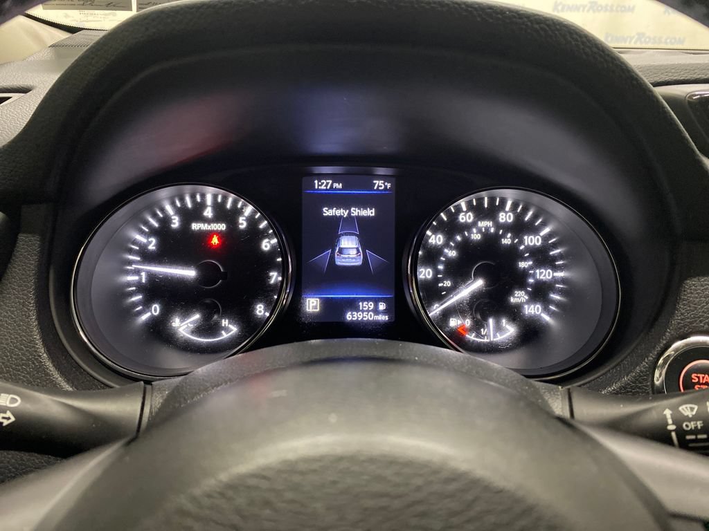 Used 2018 Nissan Rogue SV AWD/4WD image 15