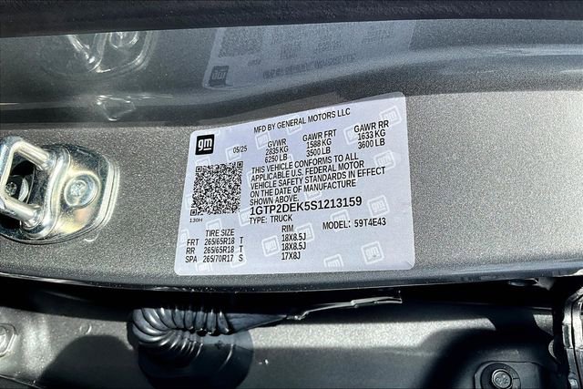 Used 2025 GMC Canyon AT4 image 20