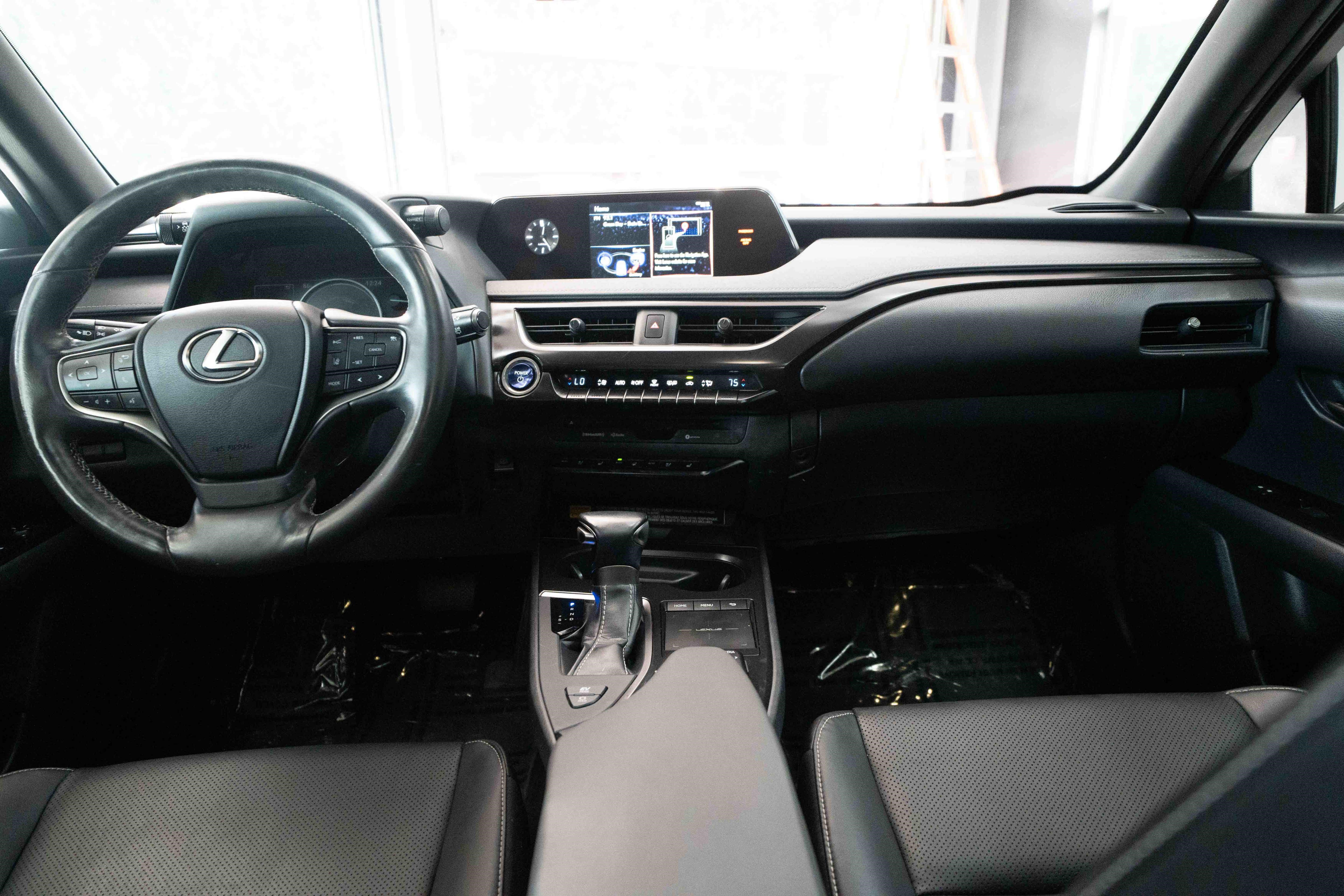 Used 2020 Lexus UX 250h w/ Premium Package AWD/4WD image 20