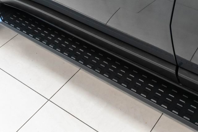 Used 2024 Toyota Land Cruiser image 9