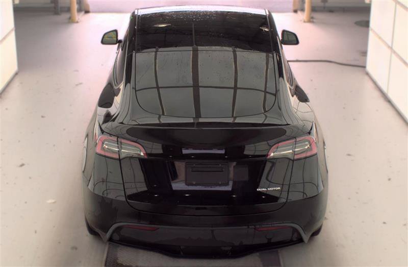 Used 2023 Tesla Model Y Long Range AWD/4WD image 3