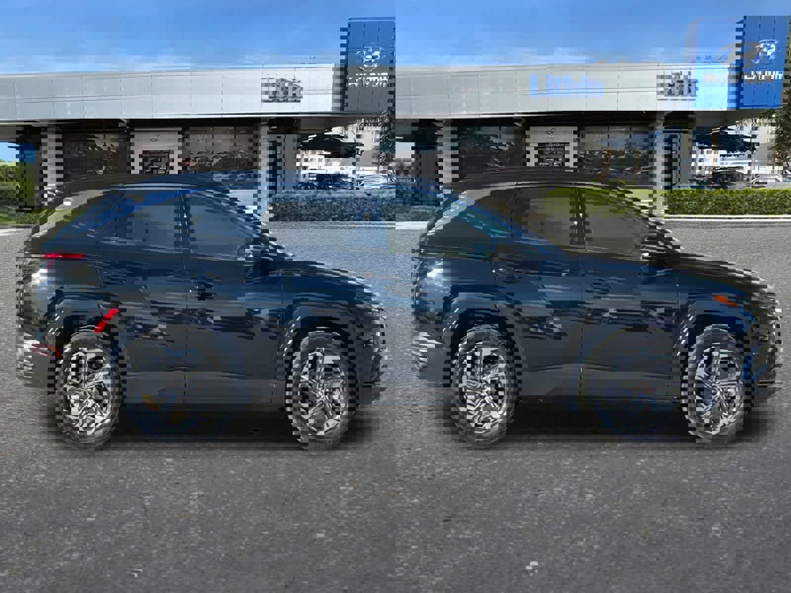 Certified 2024 Hyundai Tucson Limited image 9