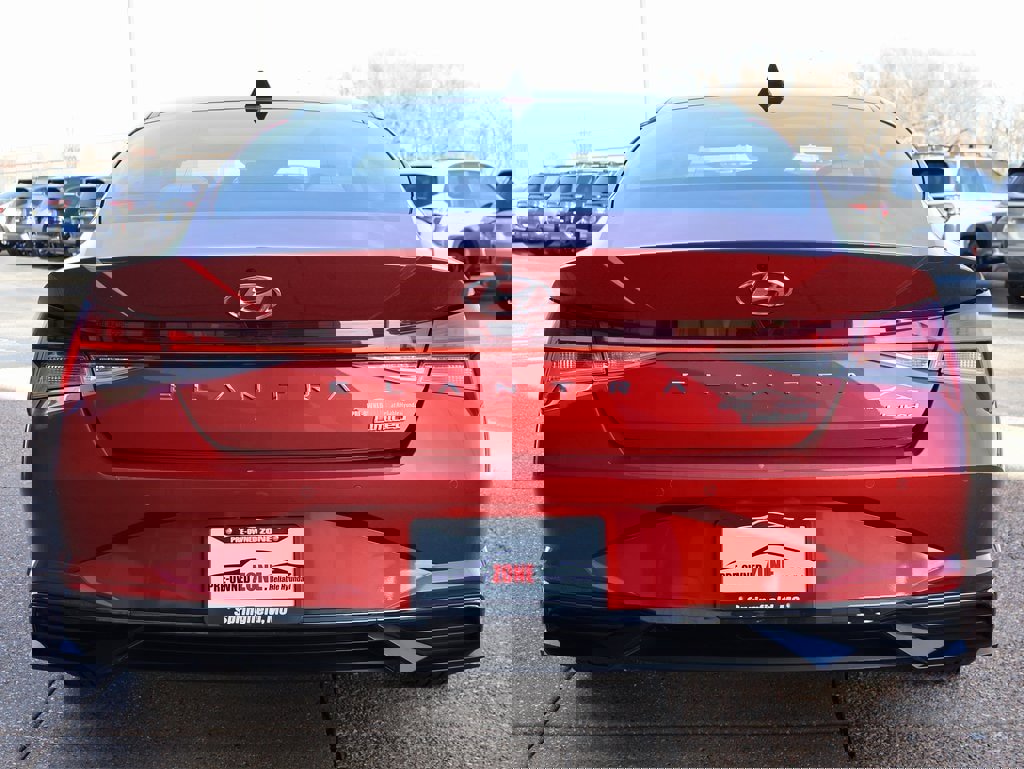 Certified 2022 Hyundai Elantra Limited image 5