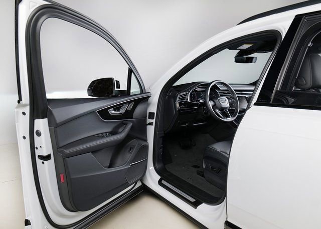 New 2026 Audi Q7 3.0T Premium Plus AWD/4WD image 26