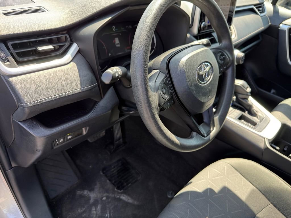 Certified 2024 Toyota RAV4 XLE FWD image 27