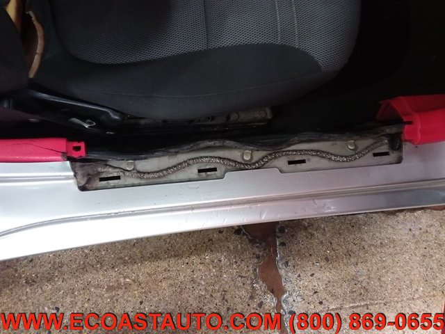 Used 2006 Pontiac Solstice Convertible w/ Power Package RWD image 16