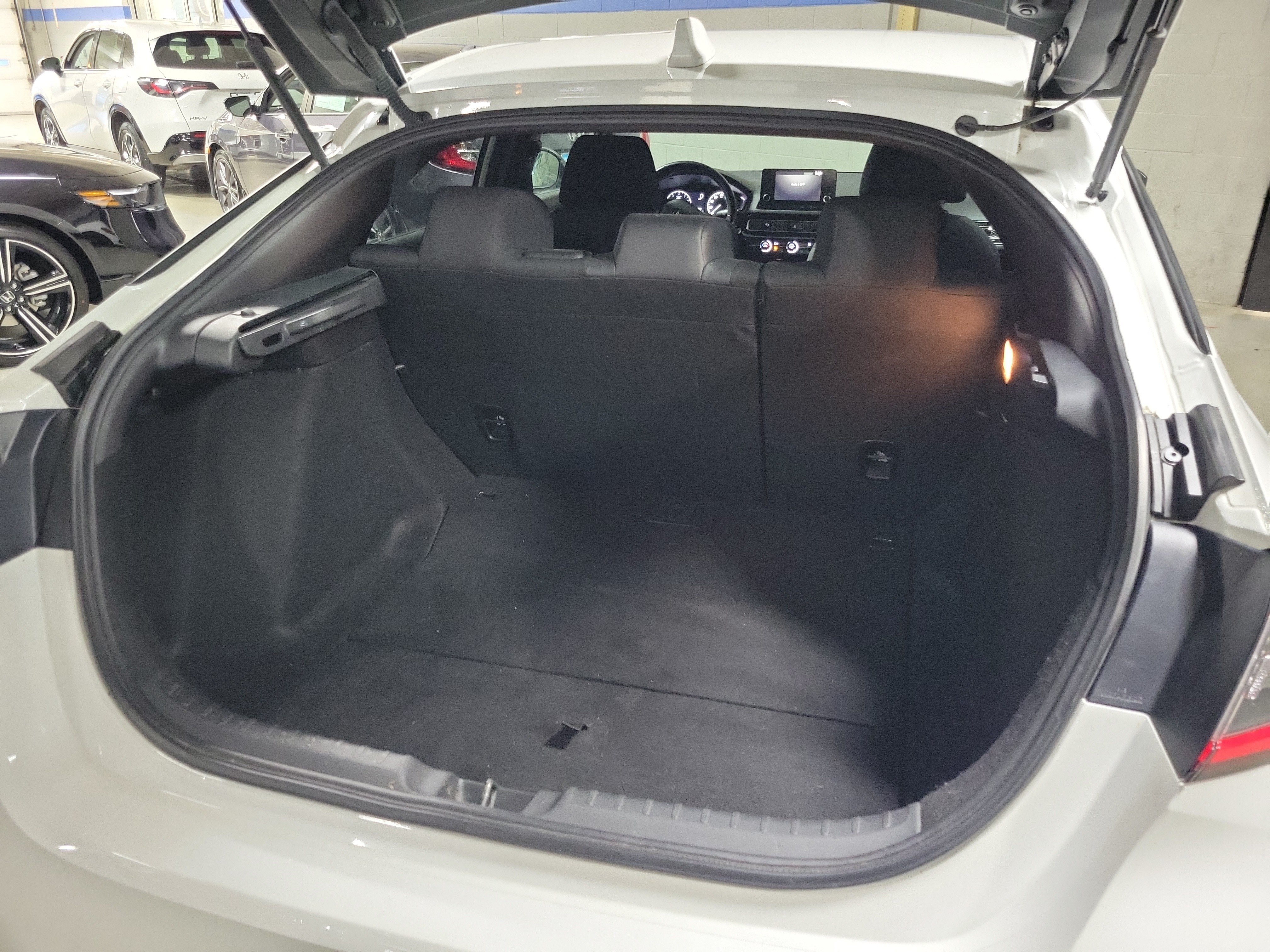 Used 2023 Honda Civic Sport image 9