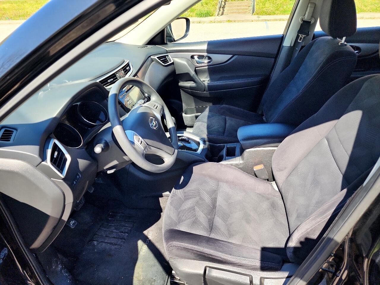 Used 2016 Nissan Rogue S image 8