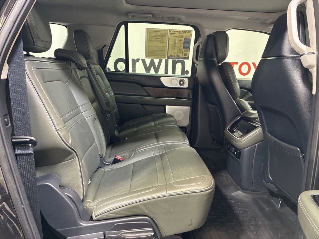 Used 2023 Lincoln Navigator L Black Label AWD/4WD image 13