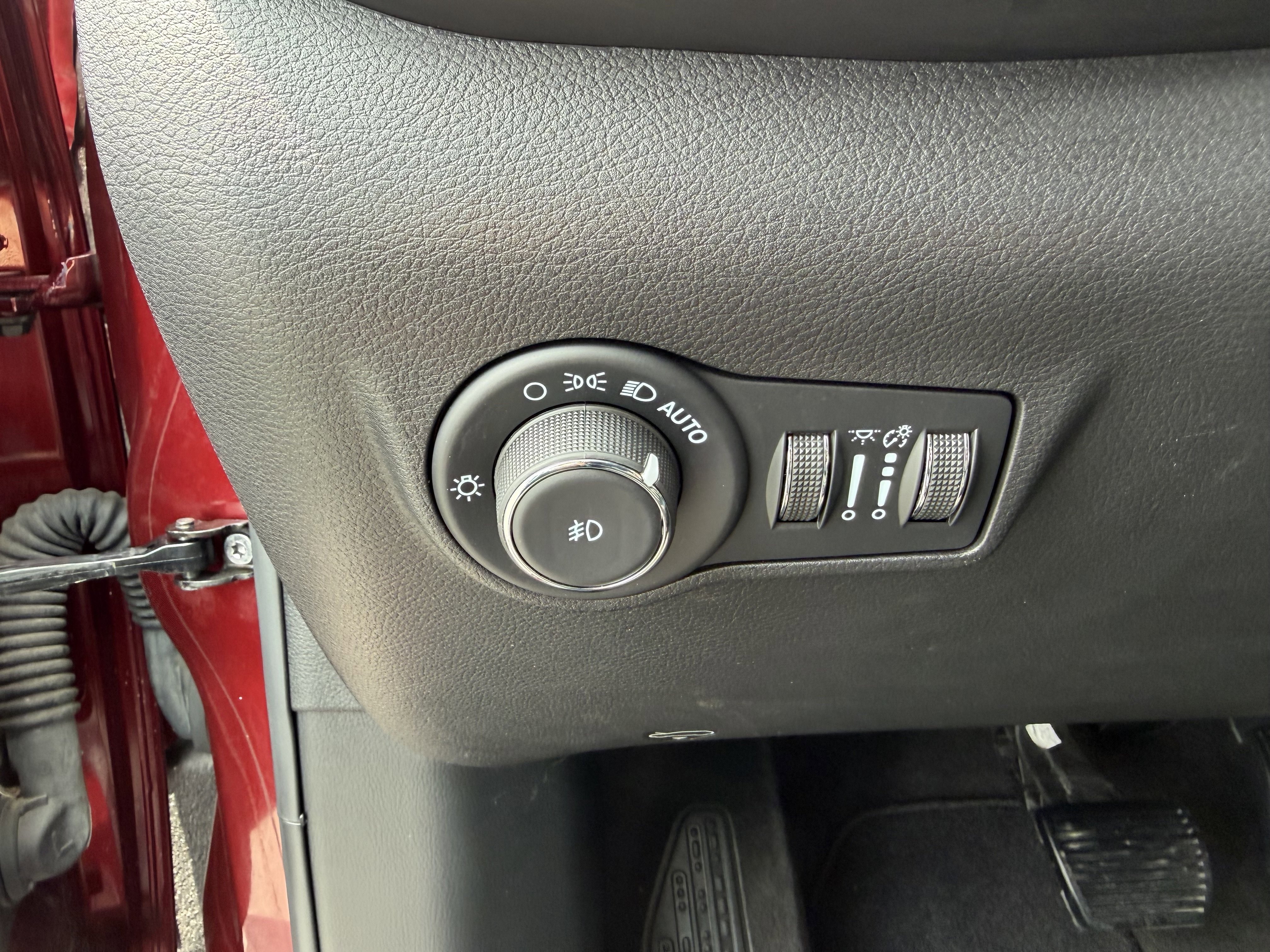 Used 2022 Jeep Compass Limited AWD/4WD image 23