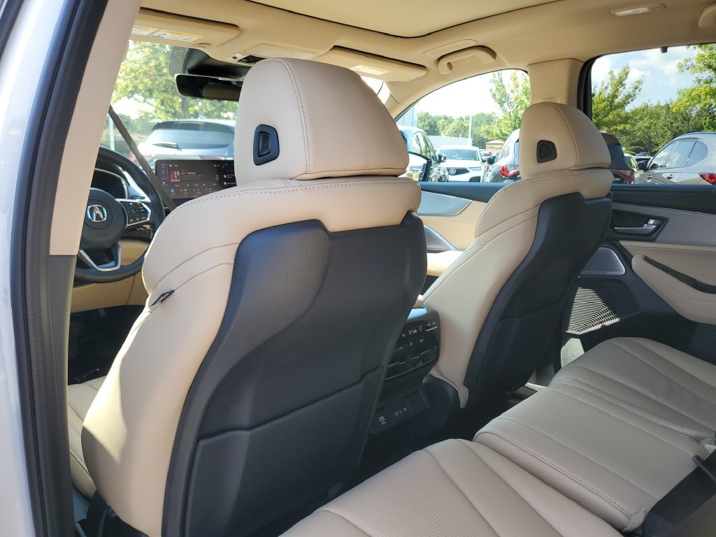 New 2026 Acura MDX w/ Technology Package FWD image 11