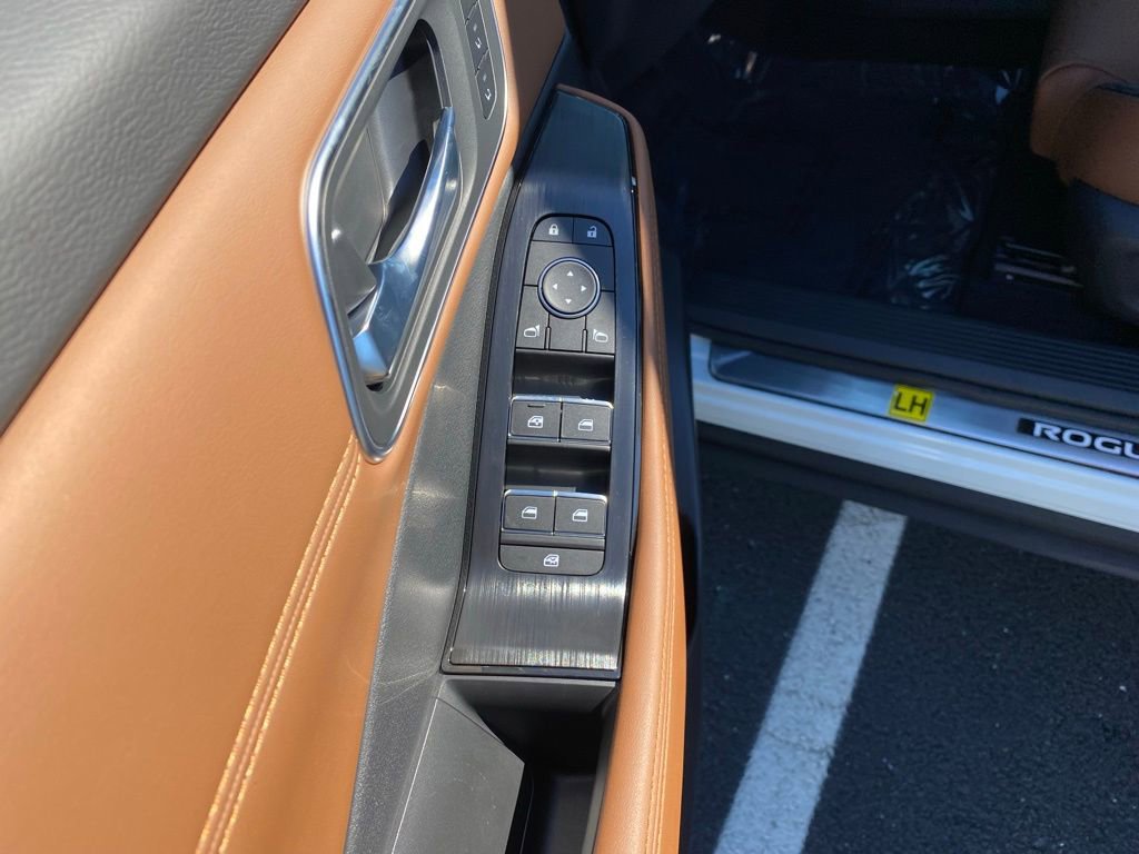 New 2026 Nissan Rogue Platinum w/ Platinum Premium Package image 14