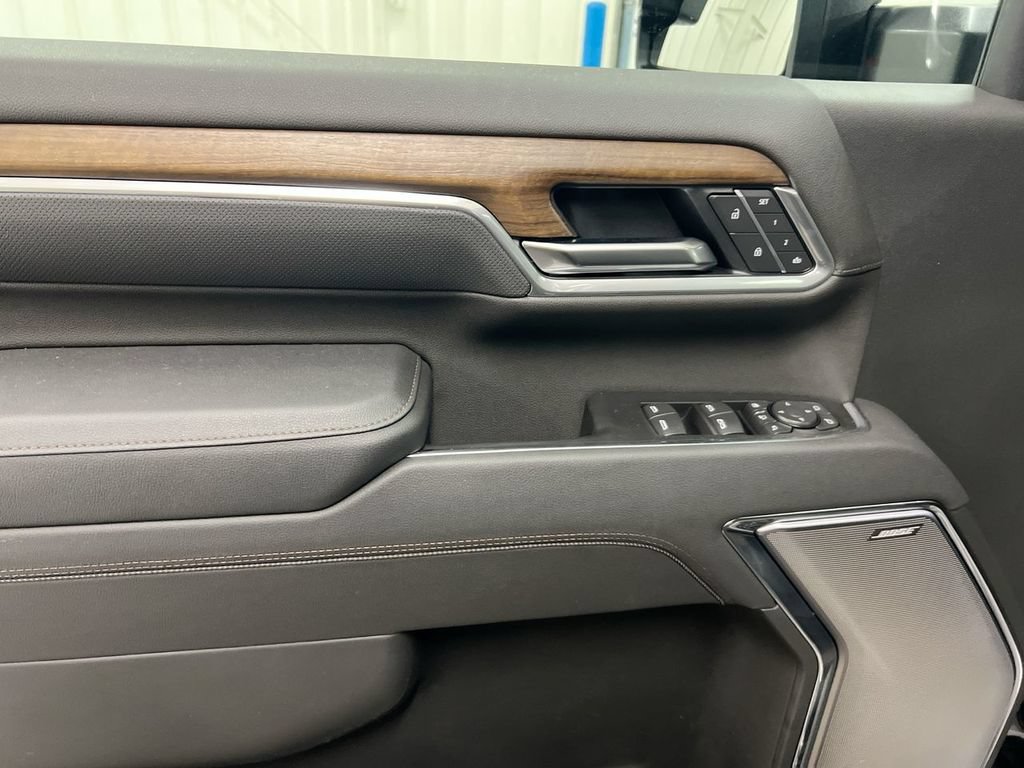 New 2026 Chevrolet Silverado 2500 High Country w/ High Country Premium Package AWD/4WD image 22