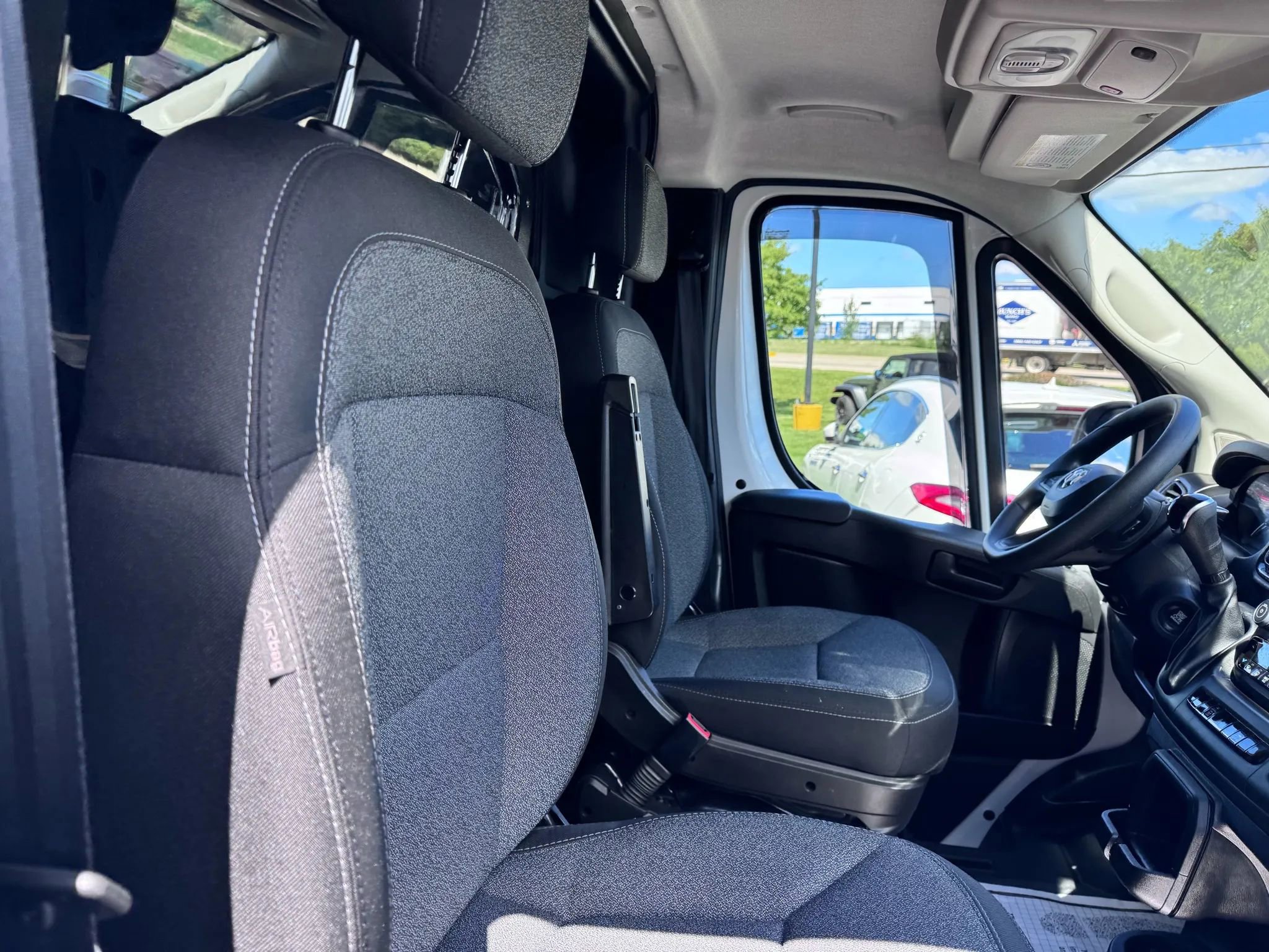Used 2024 RAM ProMaster 3500 w/ Convenience Group FWD image 12