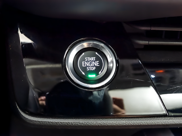 Used 2025 Buick Envision Avenir AWD/4WD image 17