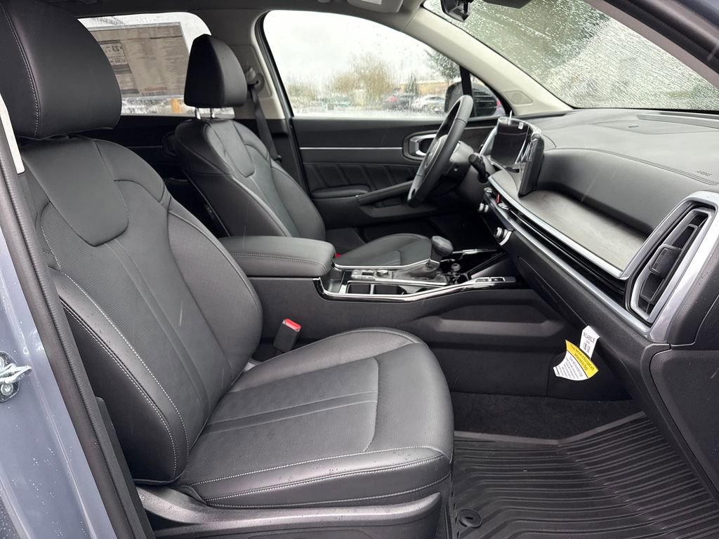 New 2025 Kia Sorento SX image 11
