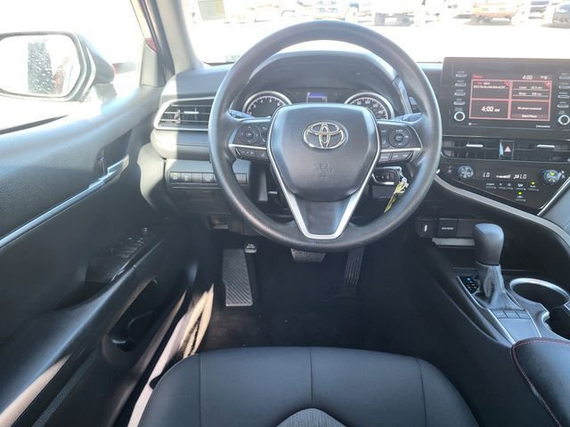 Used 2022 Toyota Camry LE image 24