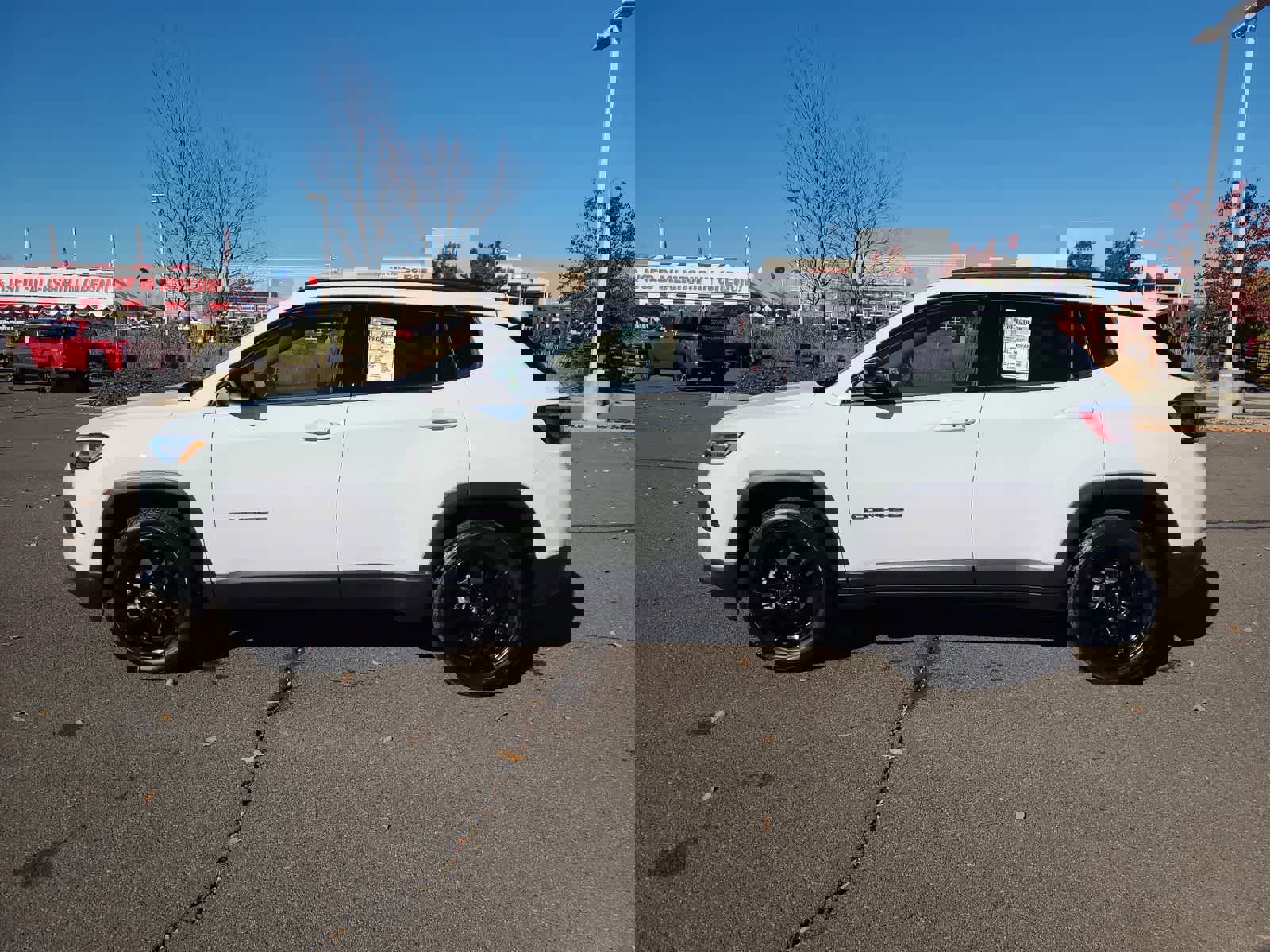 New 2026 Jeep Compass Latitude image 11