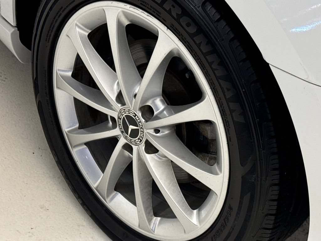 Used 2020 Mercedes-Benz A 220 image 10
