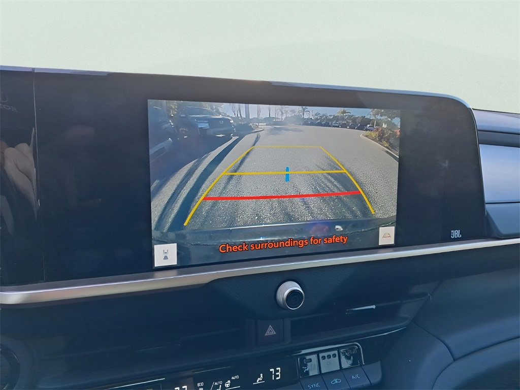 Used 2023 Toyota Crown XLE image 27