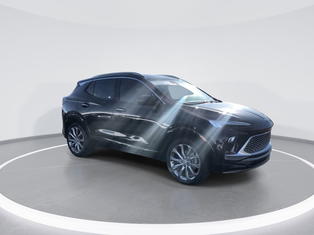 Used 2025 Buick Encore GX Avenir w/ Avenir Convenience Package image 2