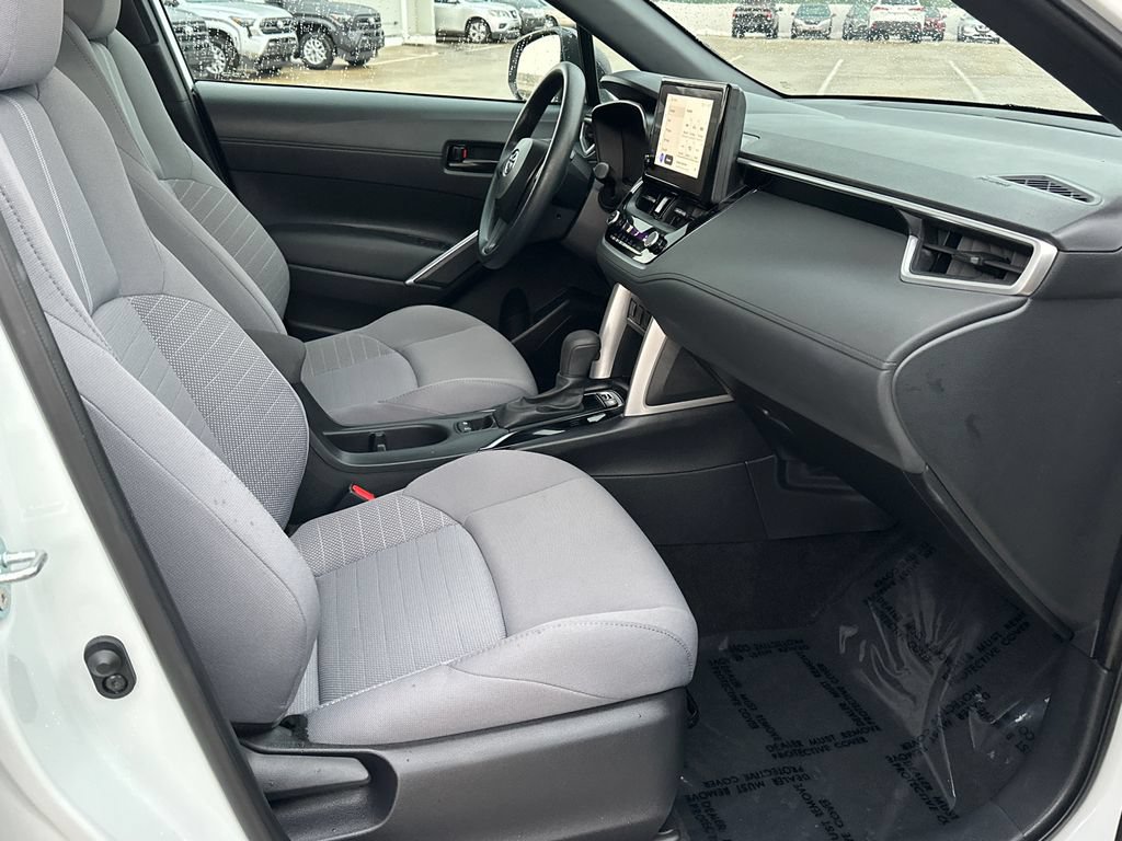 Used 2023 Toyota Corolla Cross AWD Hybrid image 8