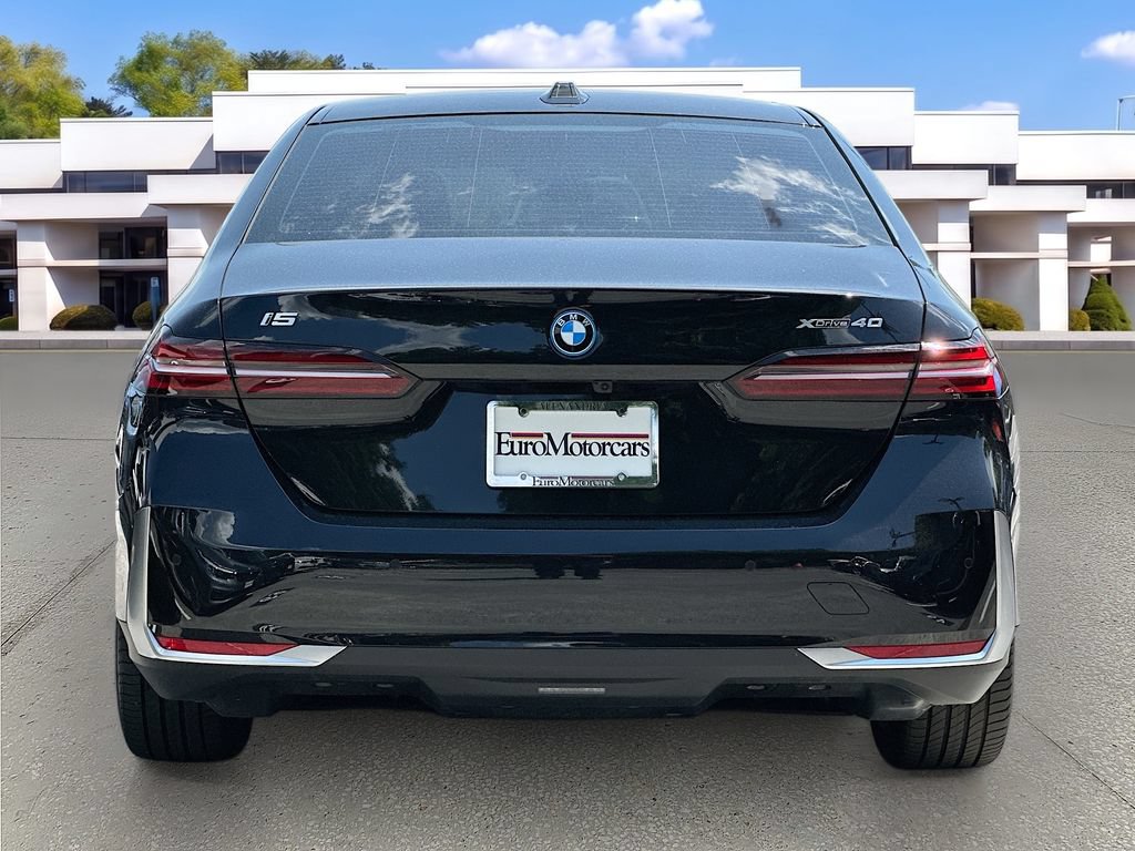 Used 2026 BMW i5 eDrive40 AWD/4WD image 6