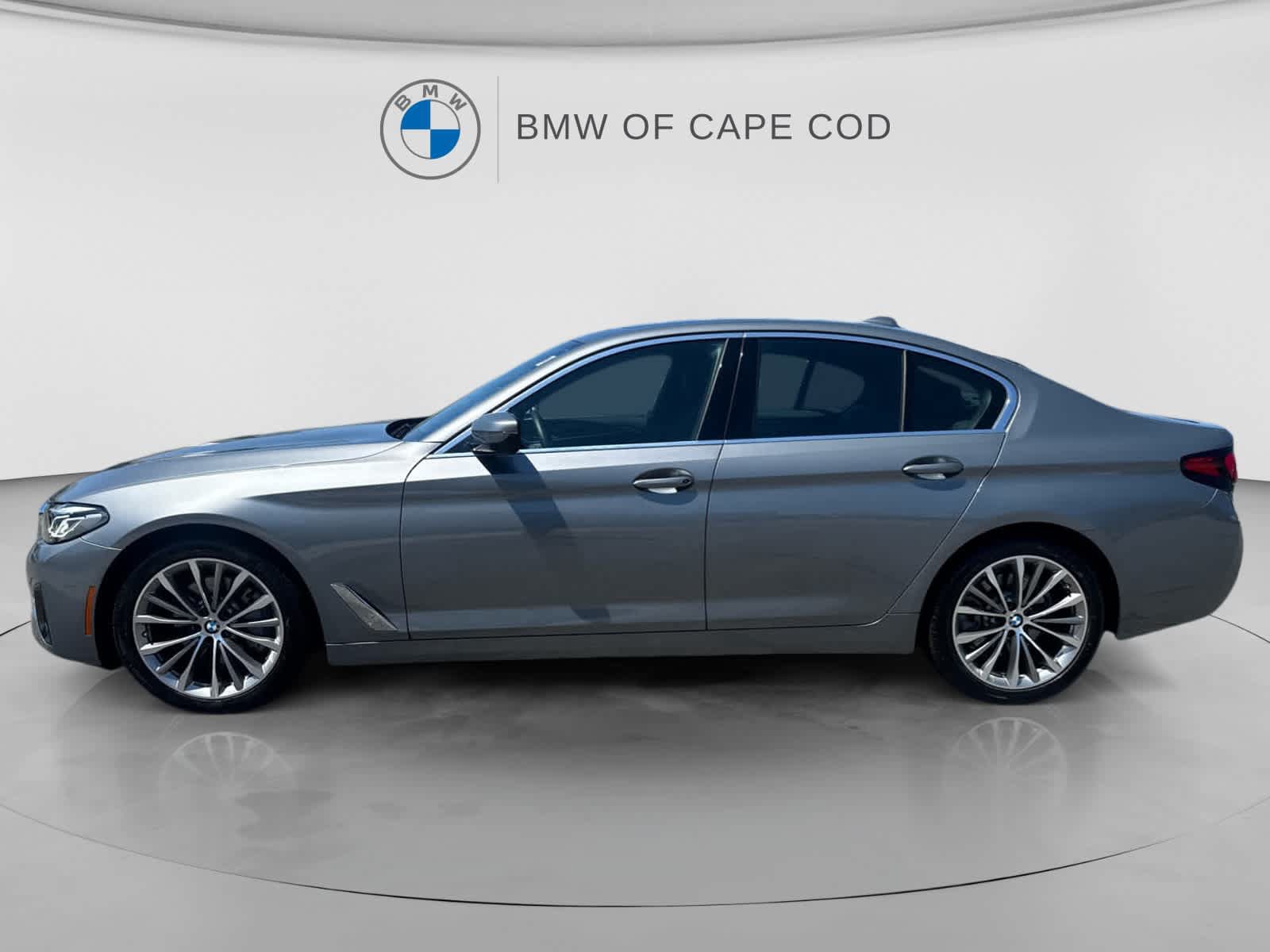 Used 2023 BMW 530i xDrive w/ Premium Package AWD/4WD image 5