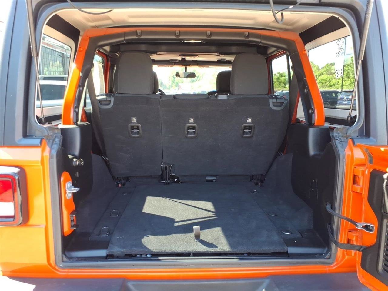 Used 2018 Jeep Wrangler Unlimited Sport AWD/4WD image 9