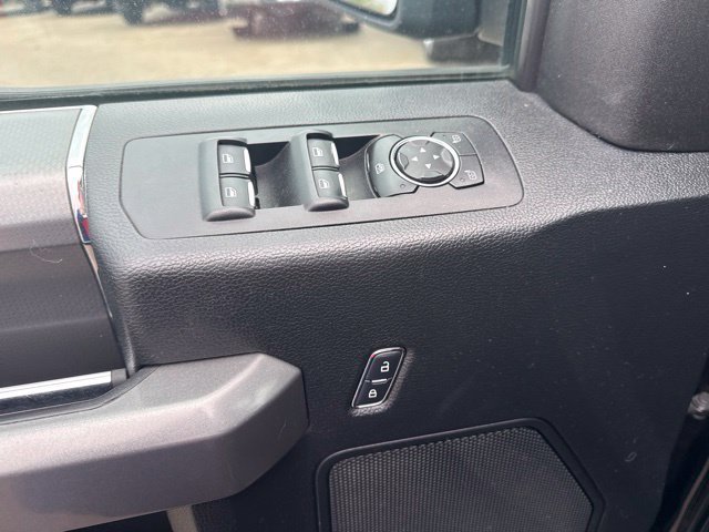 Used 2015 Ford F150 XLT w/ Equipment Group 302A Luxury AWD/4WD image 16