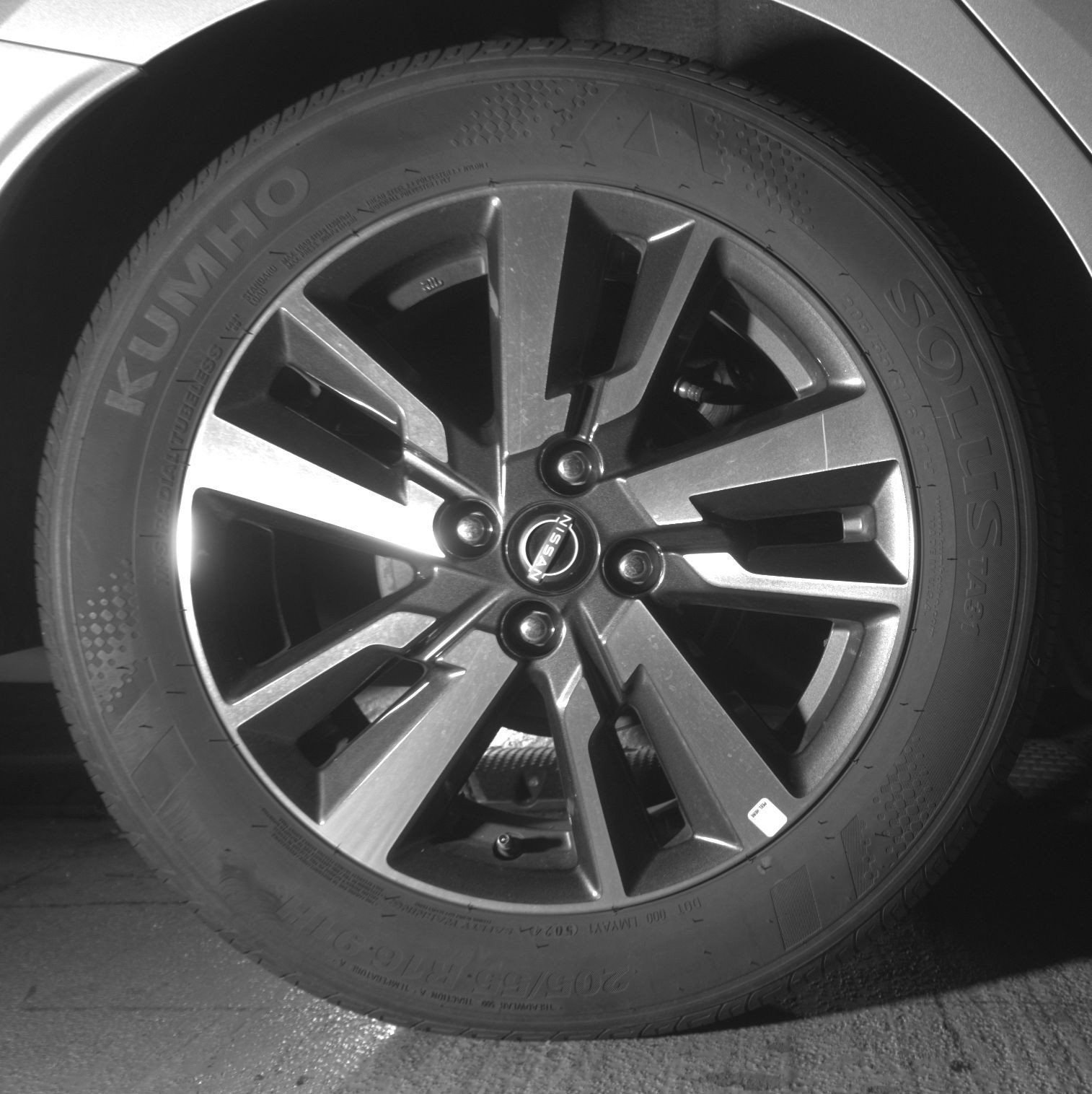 Used 2025 Nissan Versa SV FWD image 28