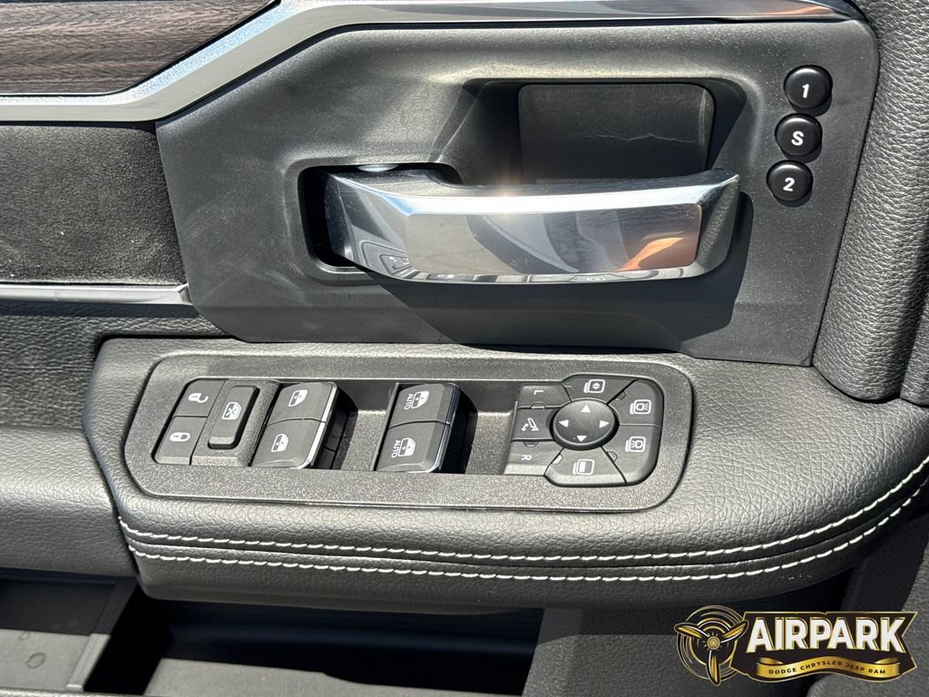 New 2026 RAM 2500 Laramie w/ Night Edition AWD/4WD image 30