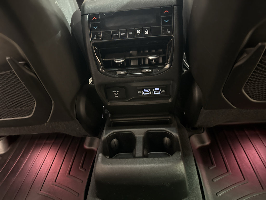 Used 2021 Jeep Grand Cherokee L Overland w/ Luxury Tech Group IV AWD/4WD image 29
