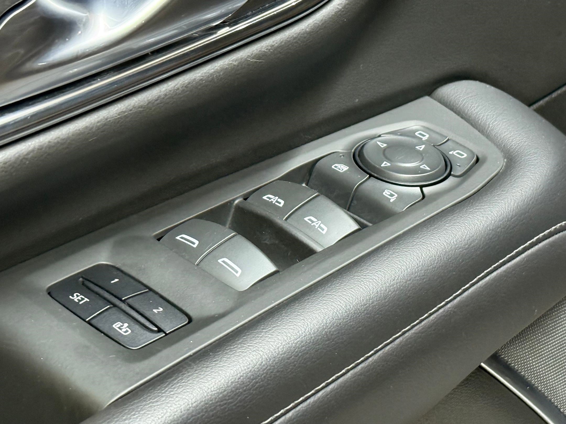 Used 2022 Chevrolet Tahoe LT w/ LT Signature Package image 25