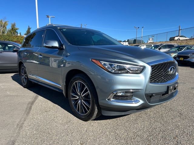Used 2017 INFINITI QX60 Luxe w/ Deluxe Technology Package