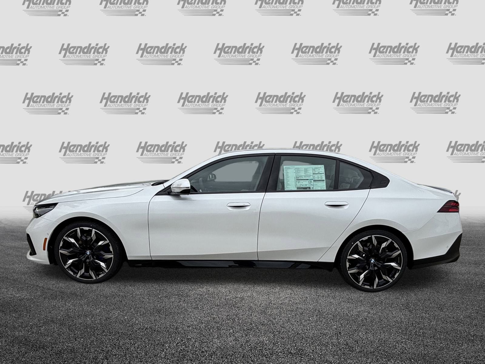 Used 2026 BMW 530i w/ M Sport Package image 6