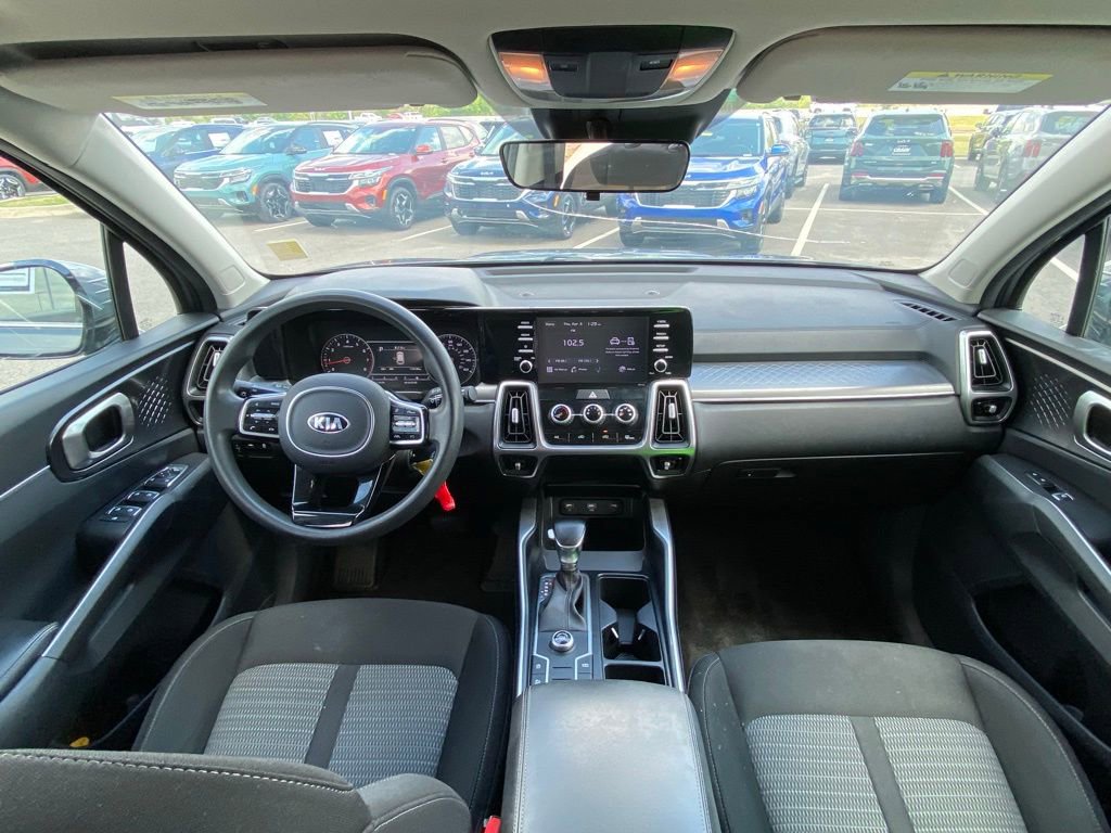 Used 2021 Kia Sorento LX image 21