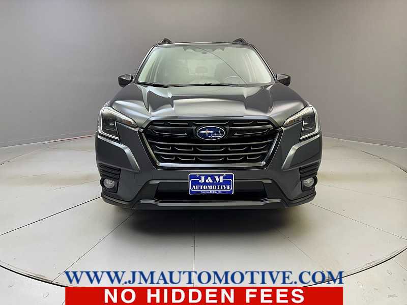 Used 2023 Subaru Forester Premium image 8