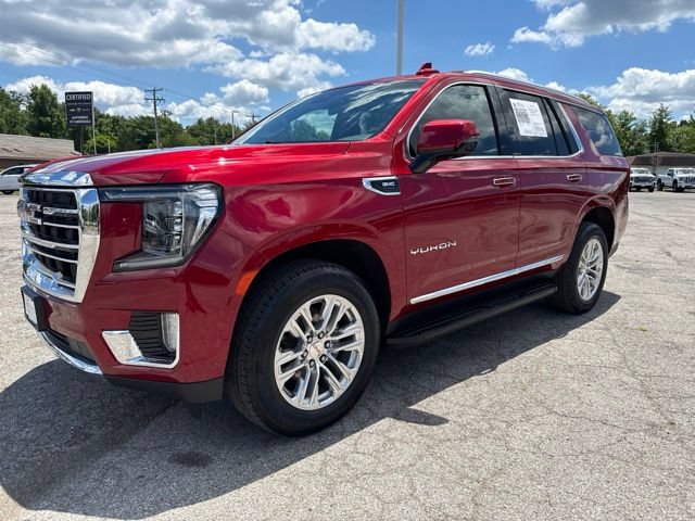 Certified 2023 GMC Yukon SLT w/ SLT Premium Package AWD/4WD image 10