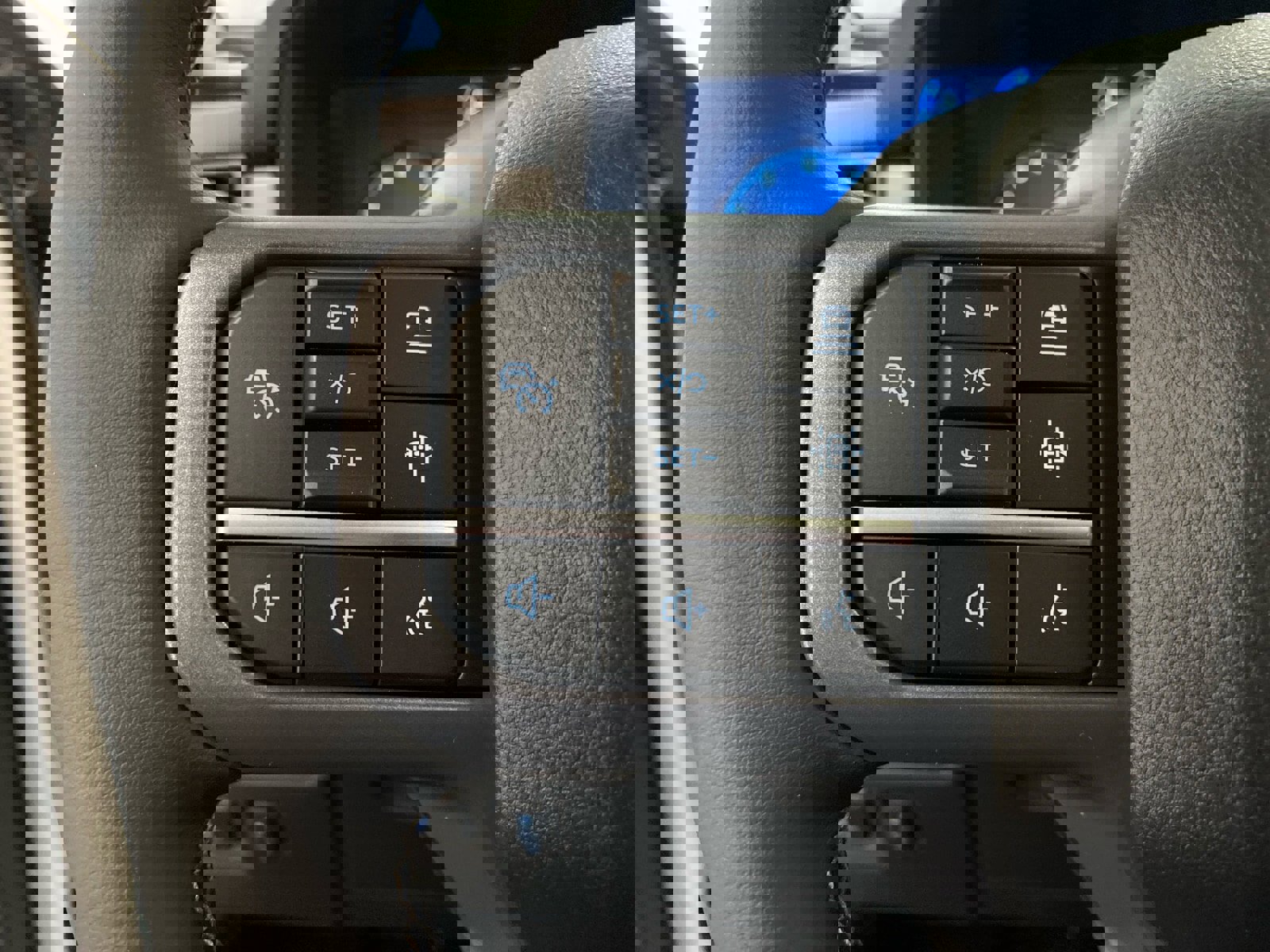 New 2026 Ford F150 Lariat w/ Equipment Group 501A Mid AWD/4WD image 21