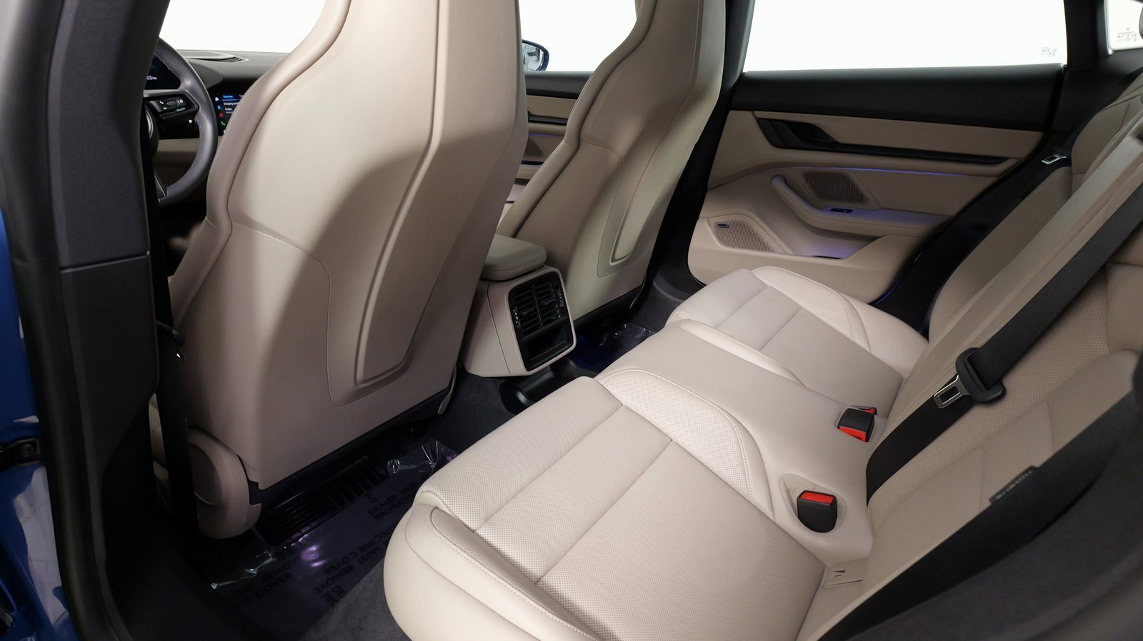 Used 2023 Porsche Taycan image 37