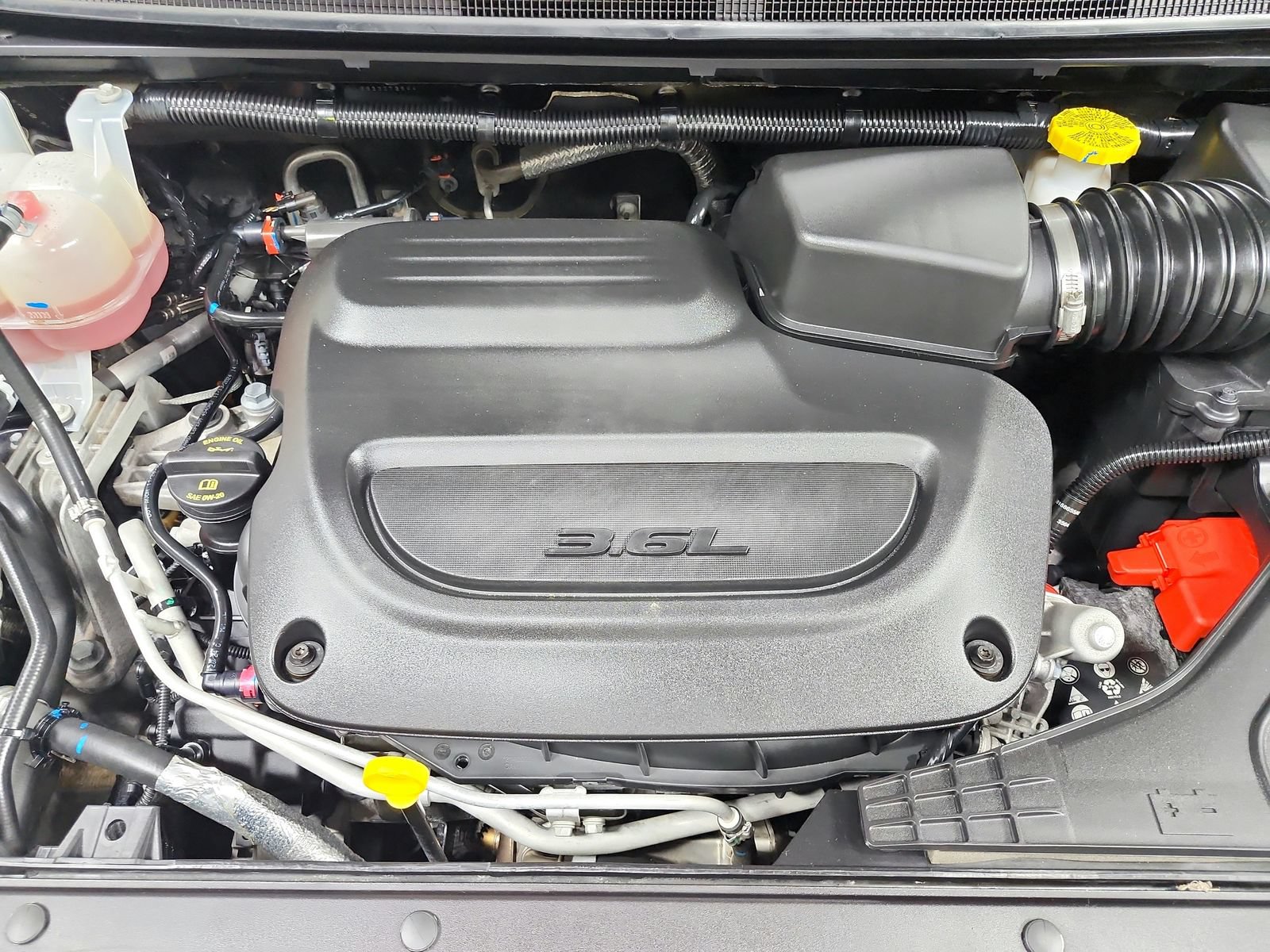 Used 2025 Chrysler Pacifica Select FWD image 18