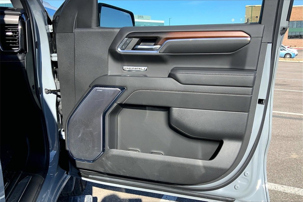 Used 2024 GMC Sierra 1500 Denali image 18