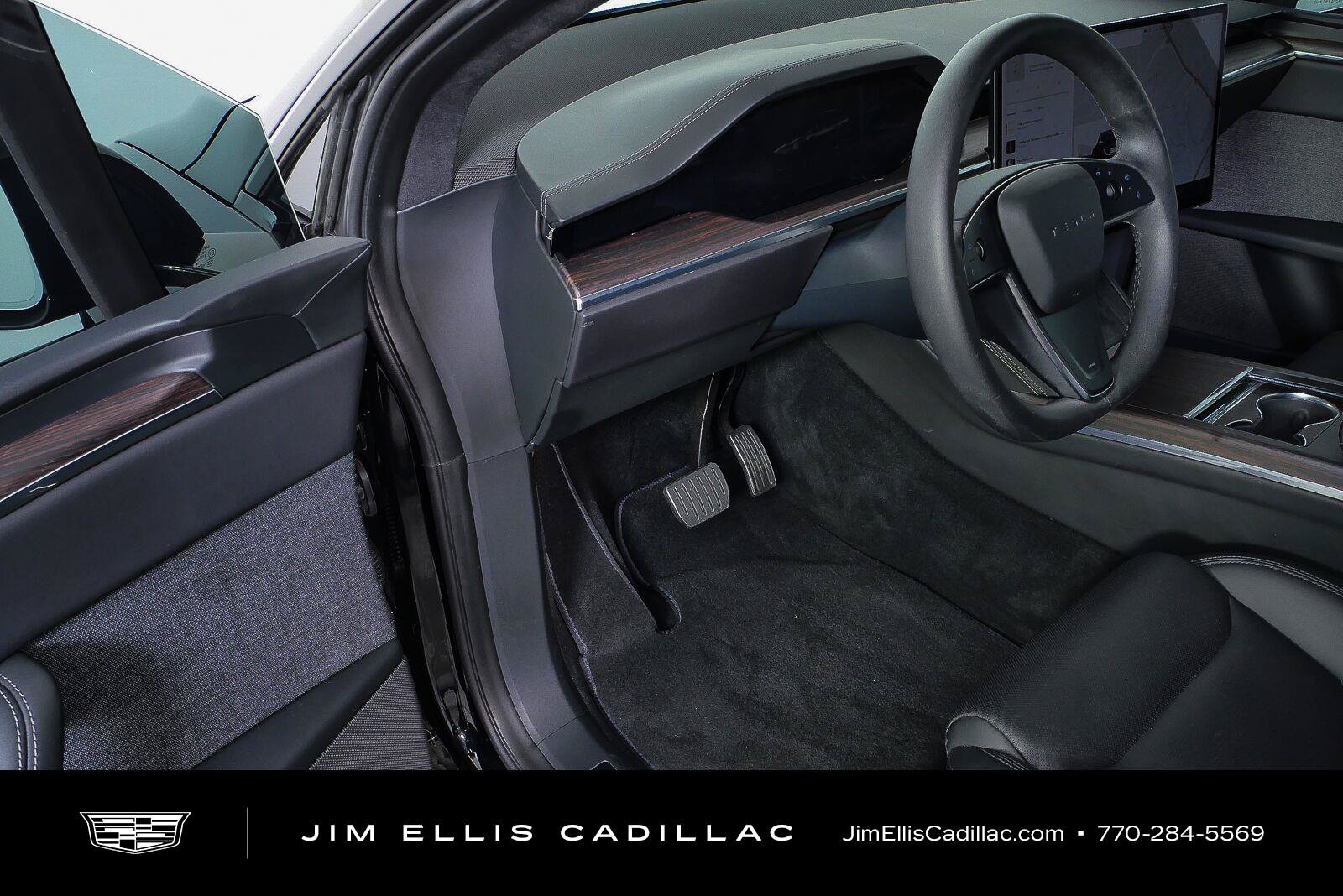 Used 2025 Tesla Model X AWD/4WD image 9