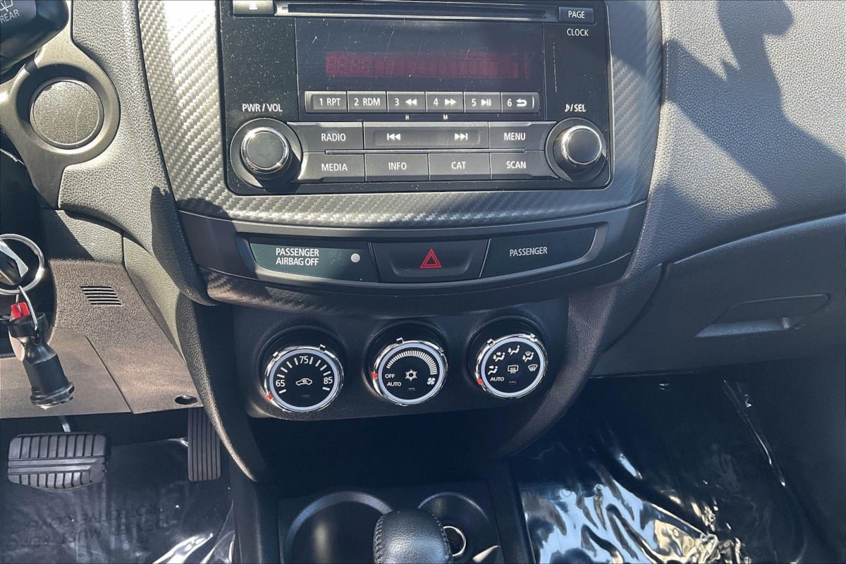 Used 2017 Mitsubishi Outlander Sport ES FWD image 30