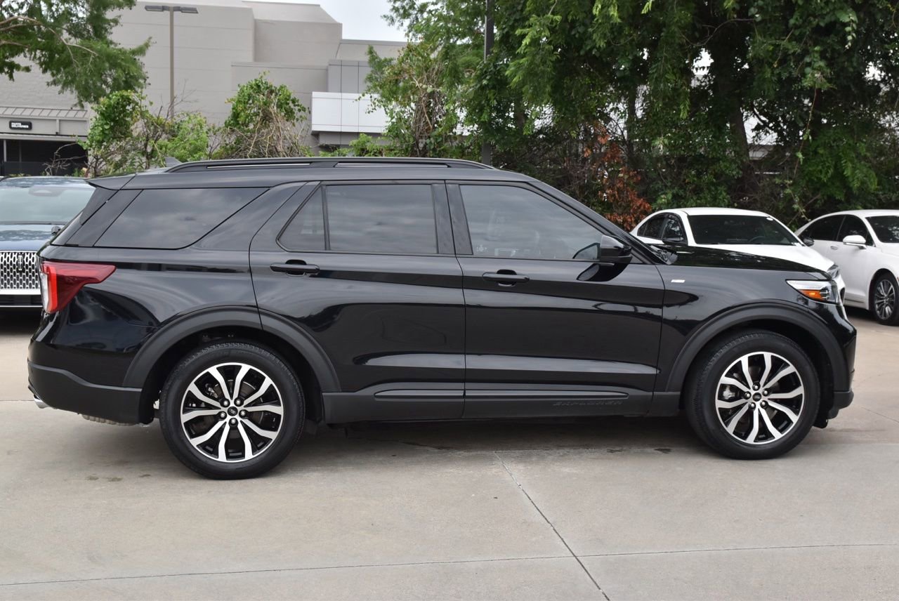 Certified 2023 Ford Explorer ST-Line w/ Class IV Trailer Tow Package RWD image 6