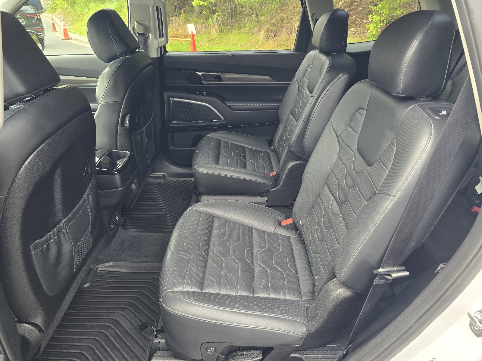 Used 2021 Kia Telluride SX w/ SX Prestige Package AWD/4WD image 11