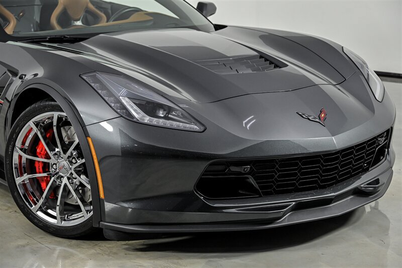 Used 2018 Chevrolet Corvette Grand Sport RWD image 2